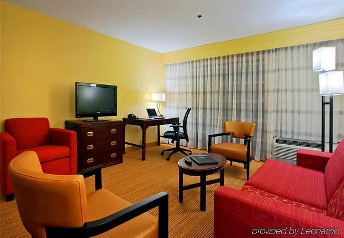 Hotel Courtyard By Marriott Valdosta Pokoj fotografie
